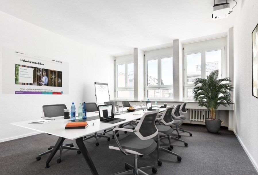 245m² office
