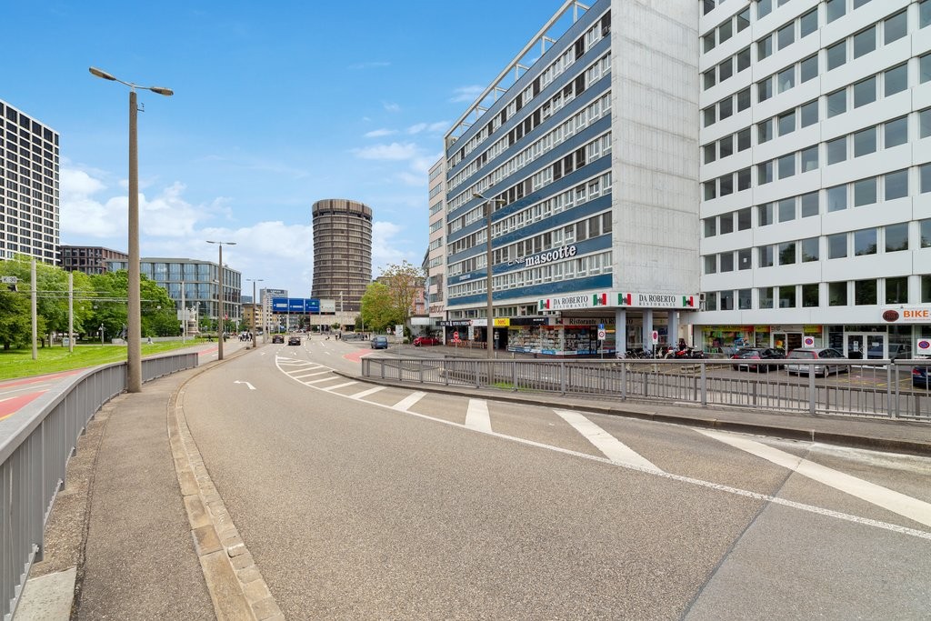245m² office