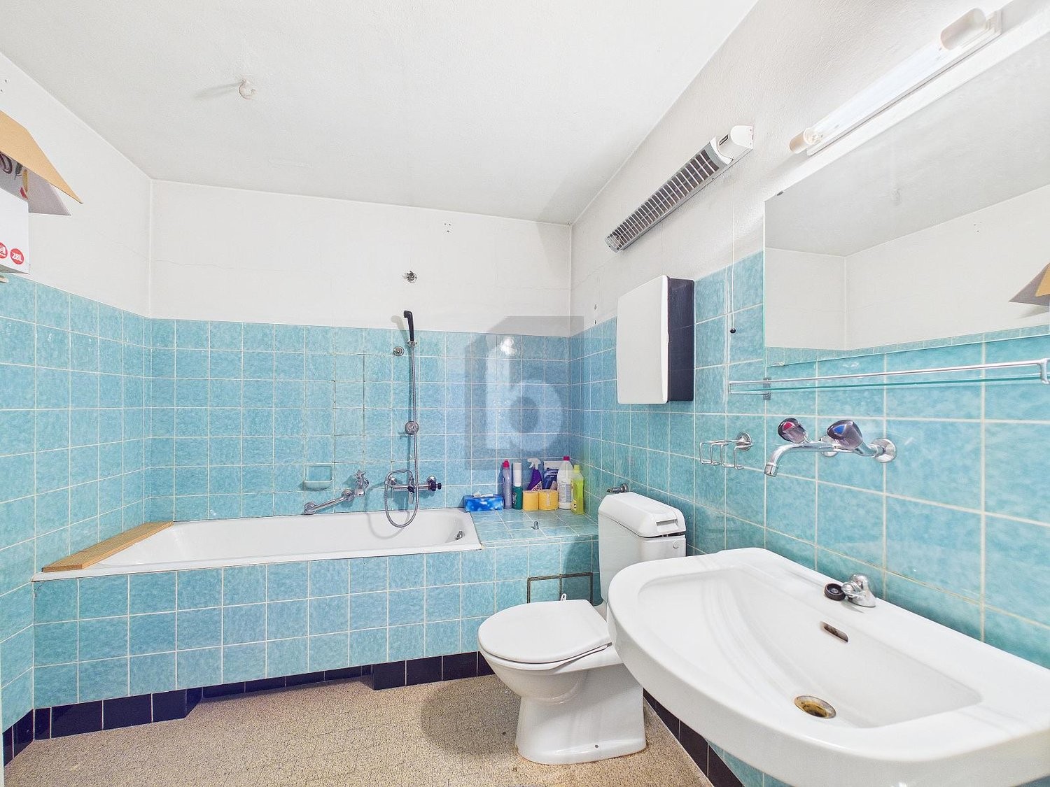 320m² bâtiment résidentiel / commercial