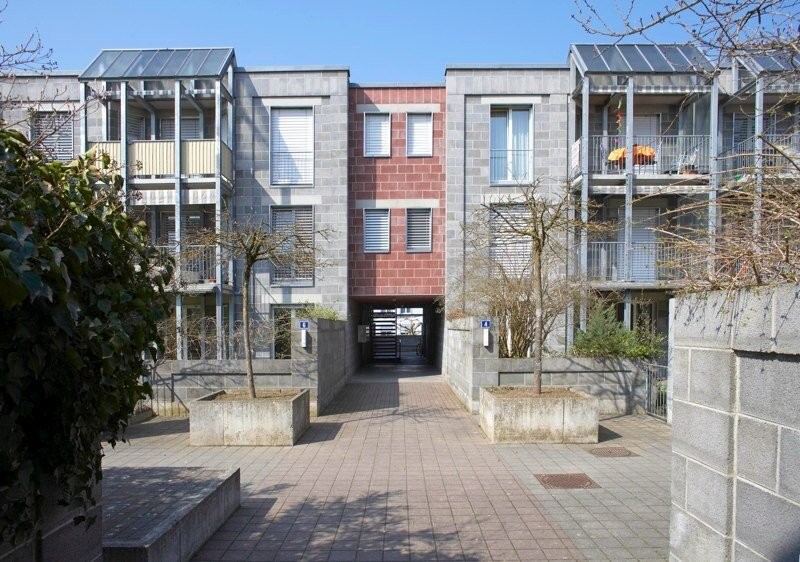 105m² commercial