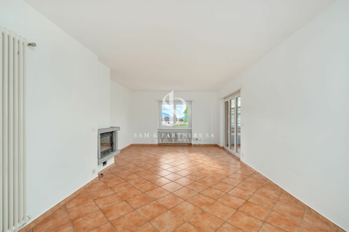 5 rooms single house