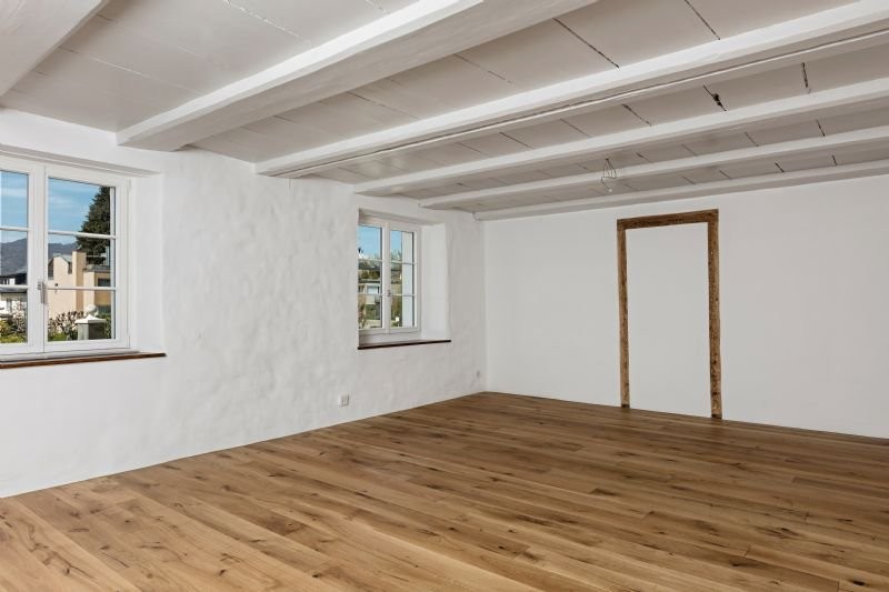 5 rooms apartment