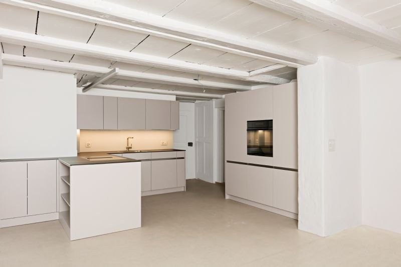 5 rooms apartment
