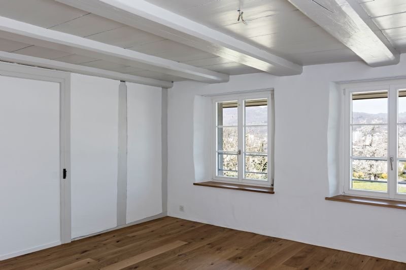 5 rooms apartment