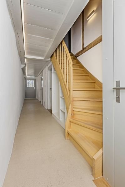 5 rooms apartment