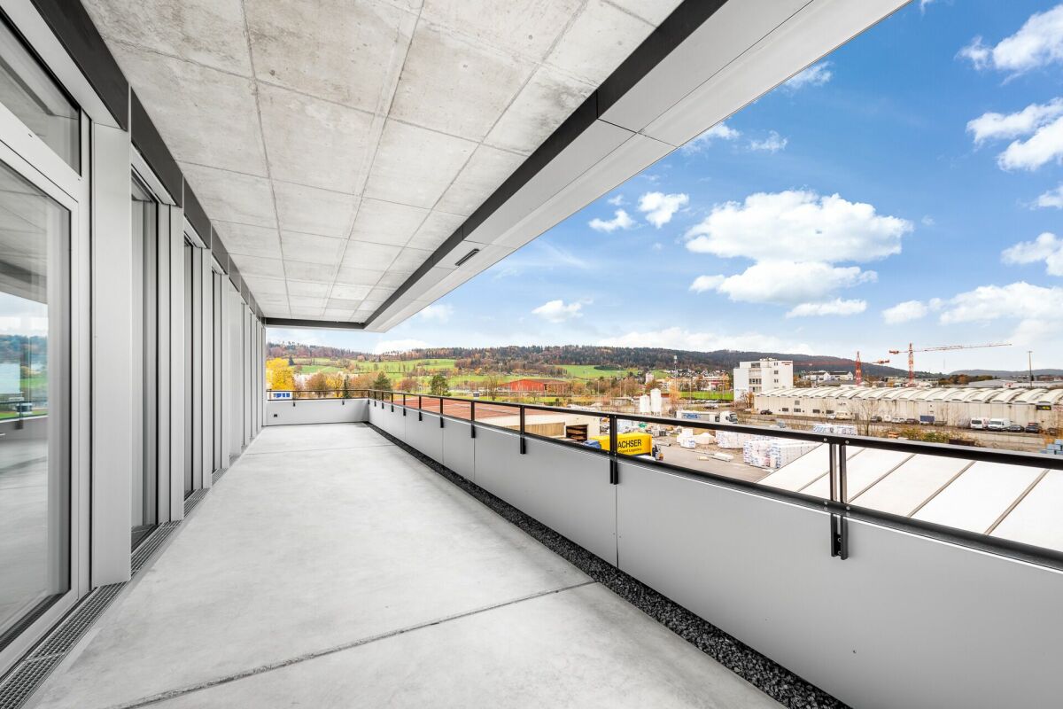 1000m² office