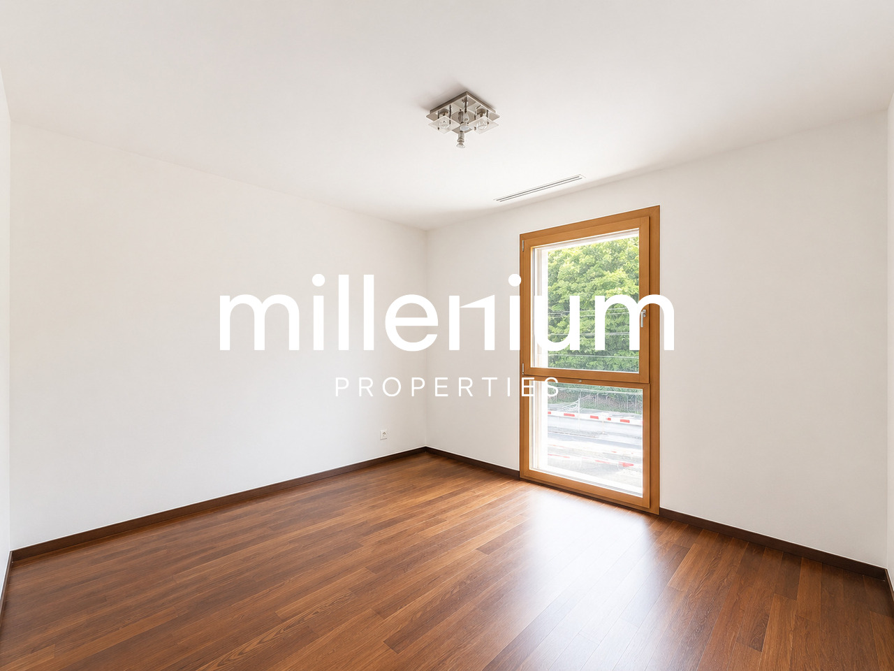 6 rooms apartment