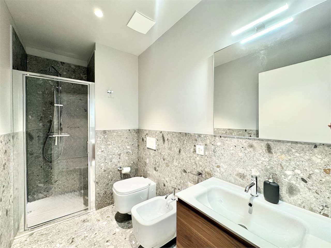 2 ½ rooms furnished flat