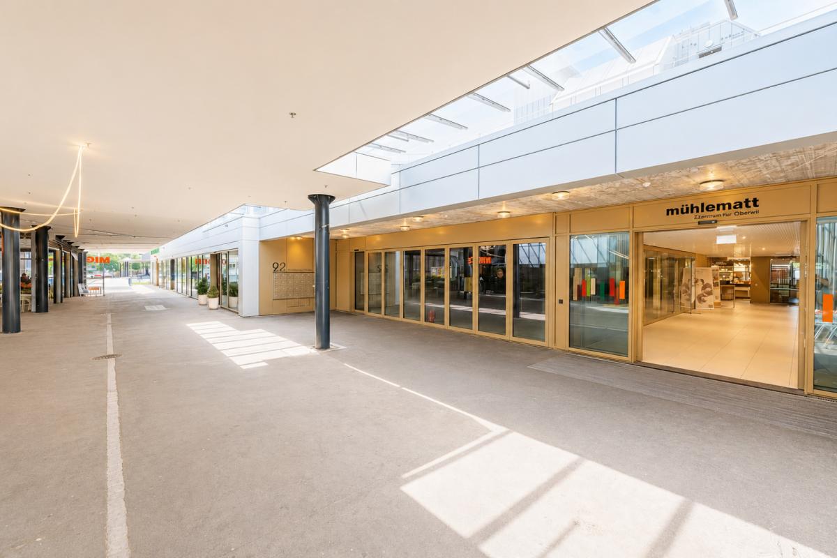 655m² commercial