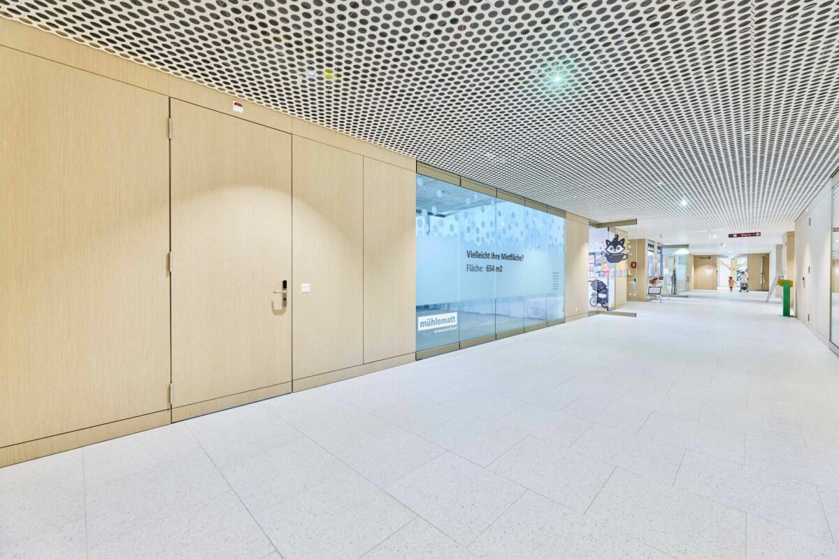 655m² commercial