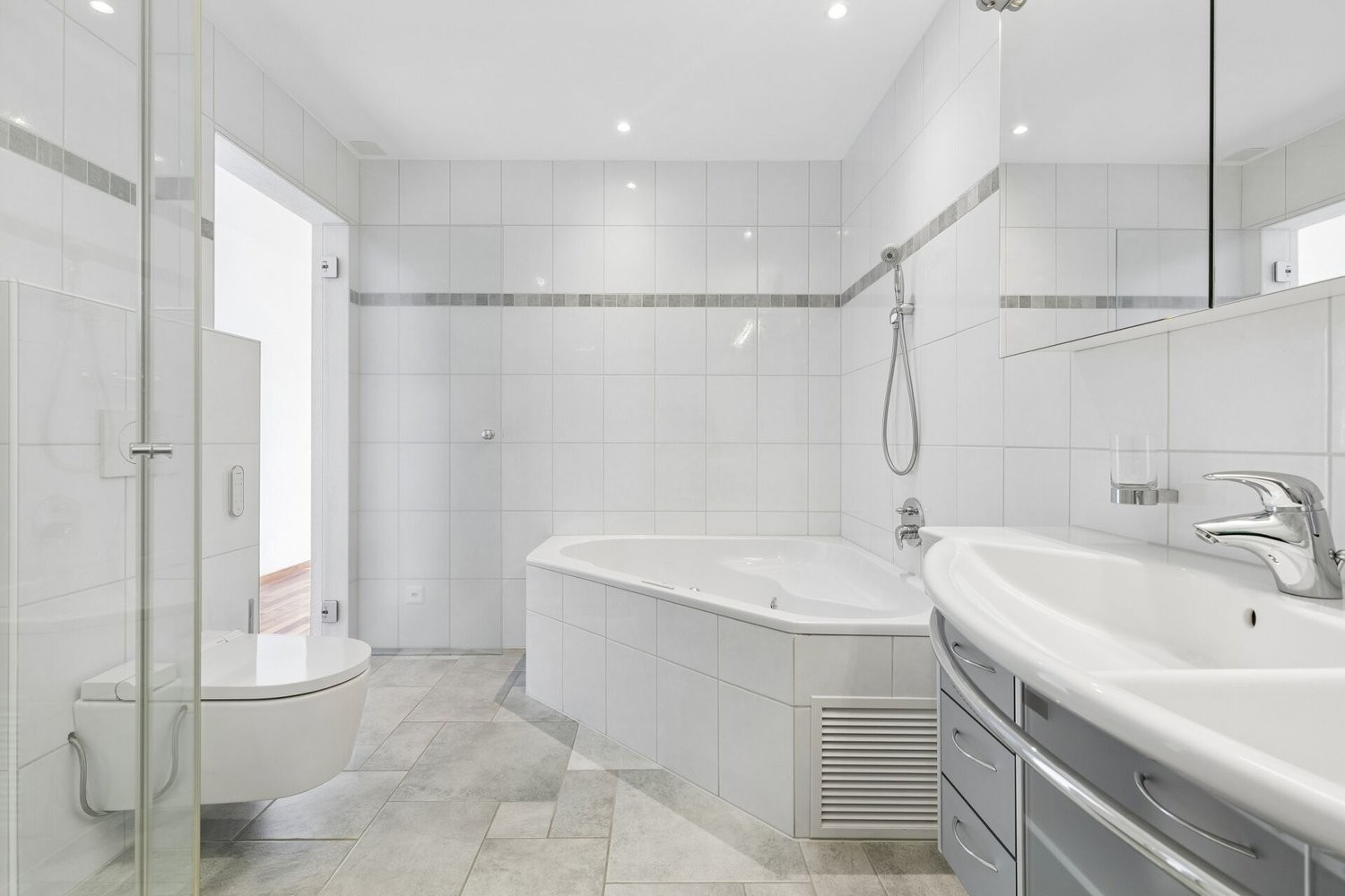 4 ½ rooms terrace flat
