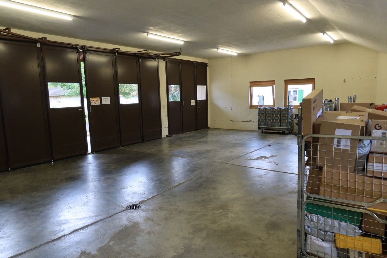 341m² commercial