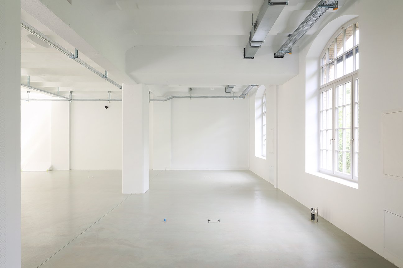 160m² commercial