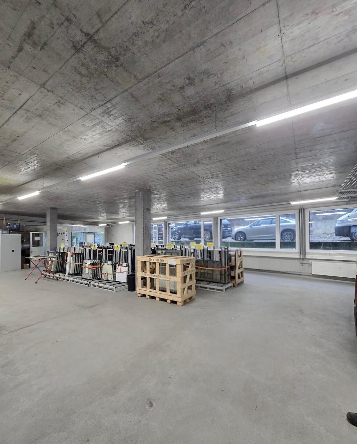 517m² commercial
