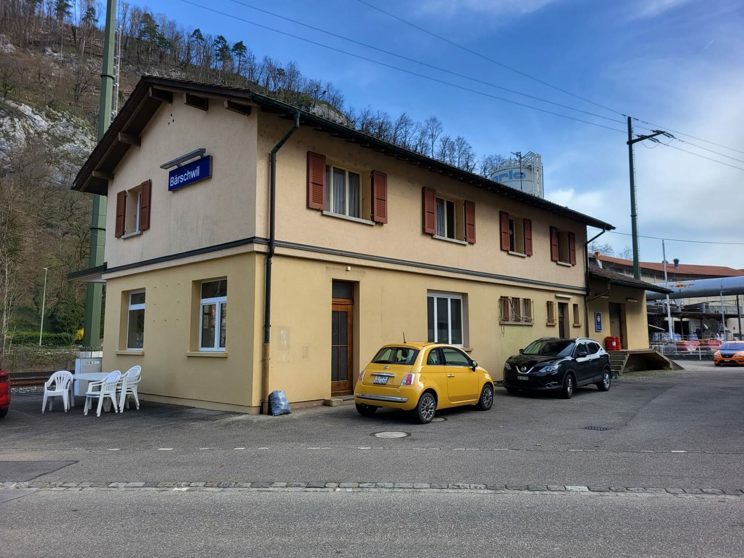 60m² office