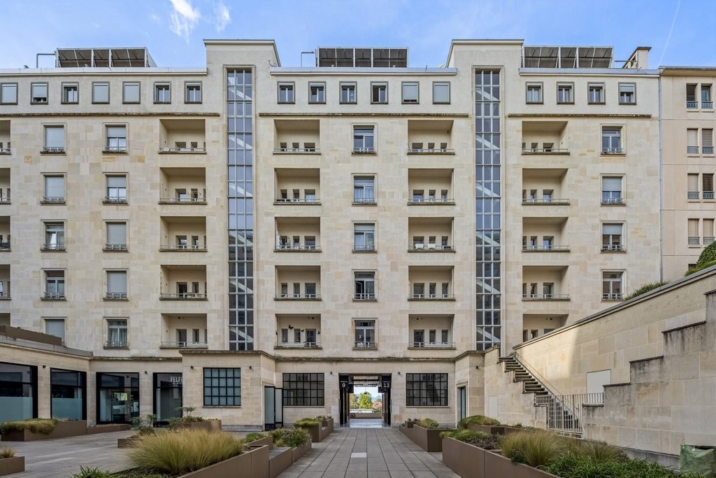 6 rooms apartment