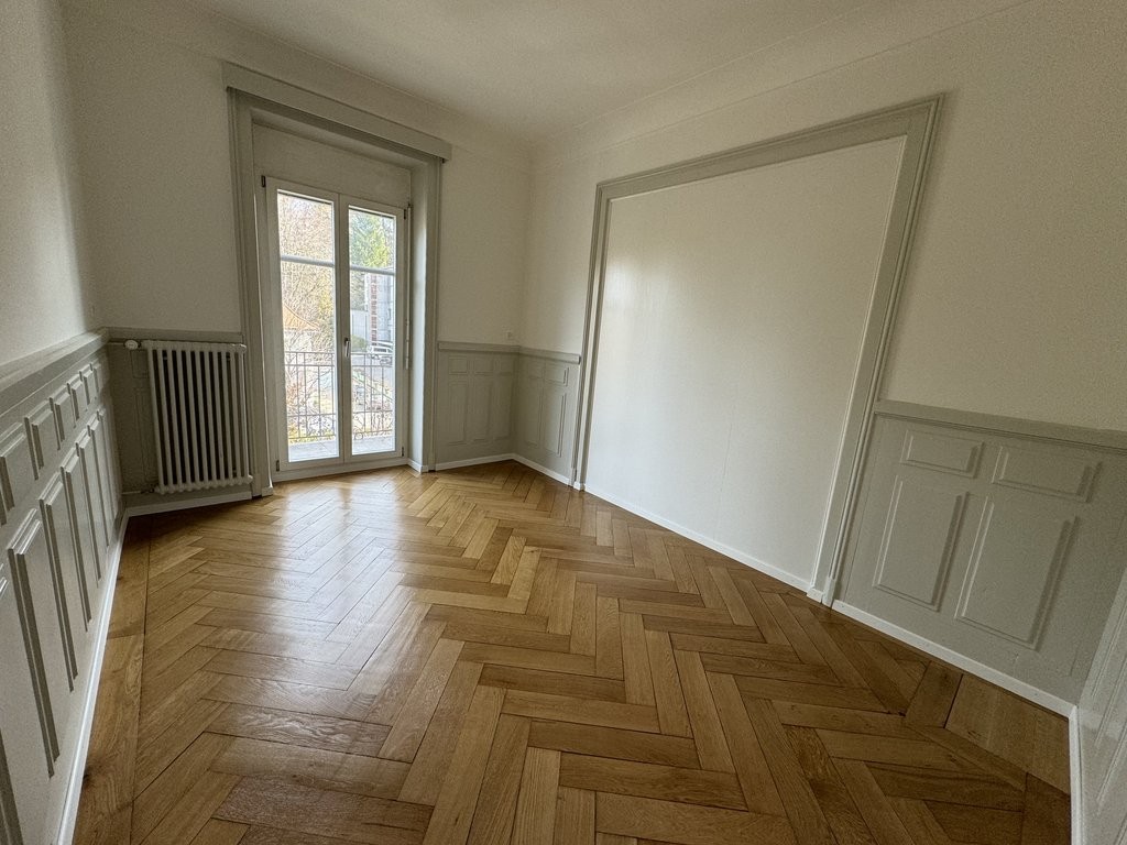 5 rooms apartment