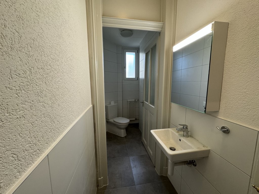 5 rooms apartment
