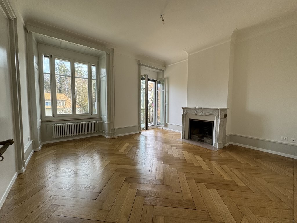 5 rooms apartment