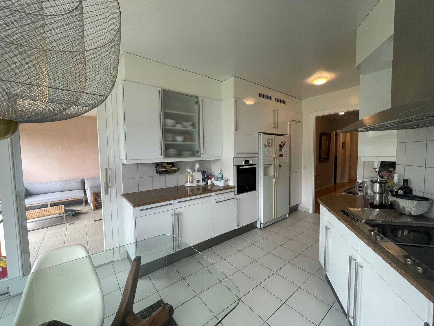 5 rooms apartment