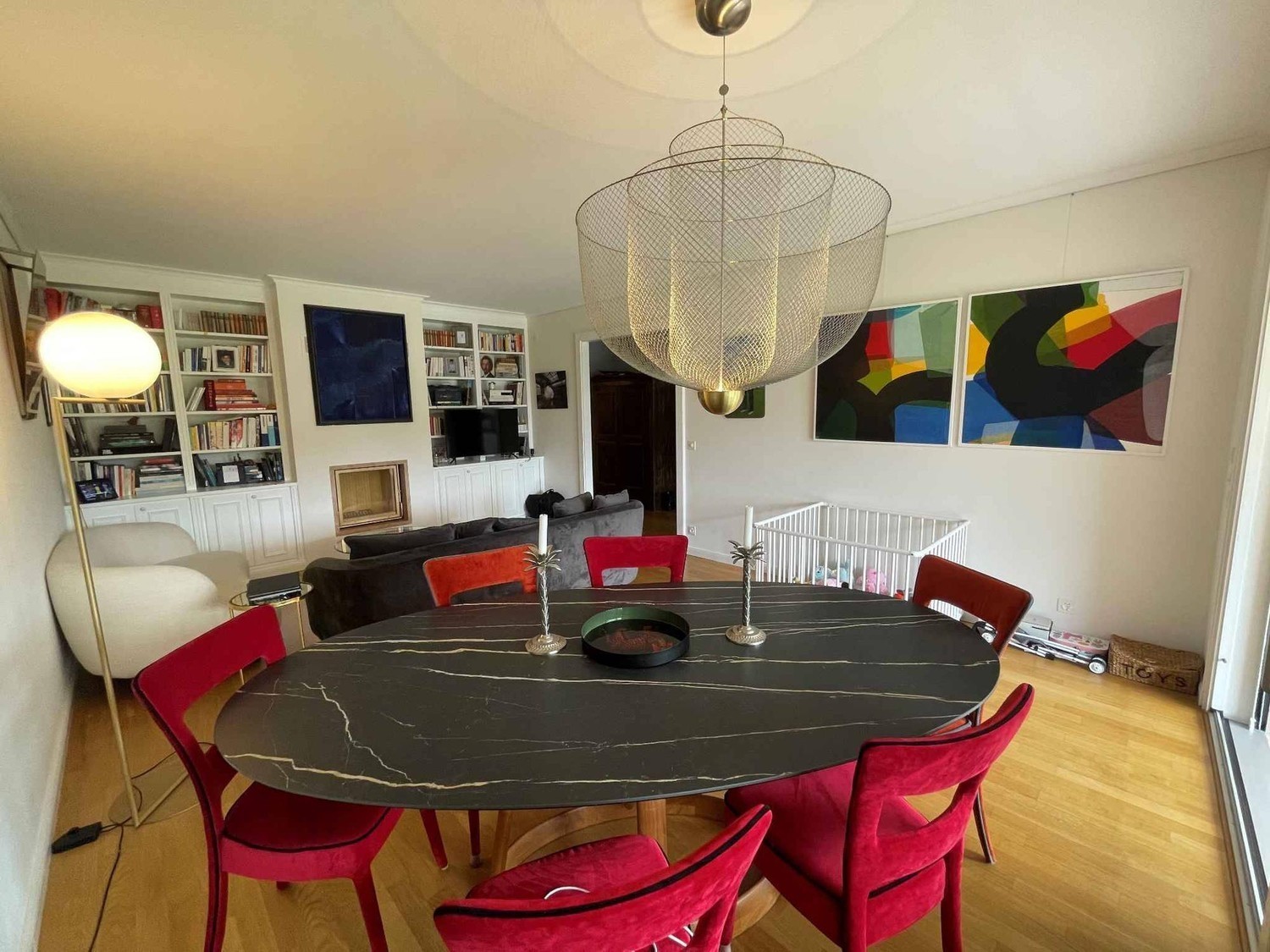5 rooms apartment