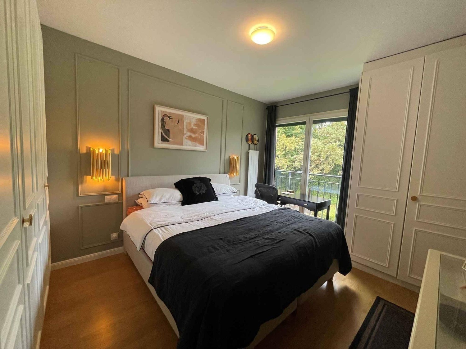5 rooms apartment