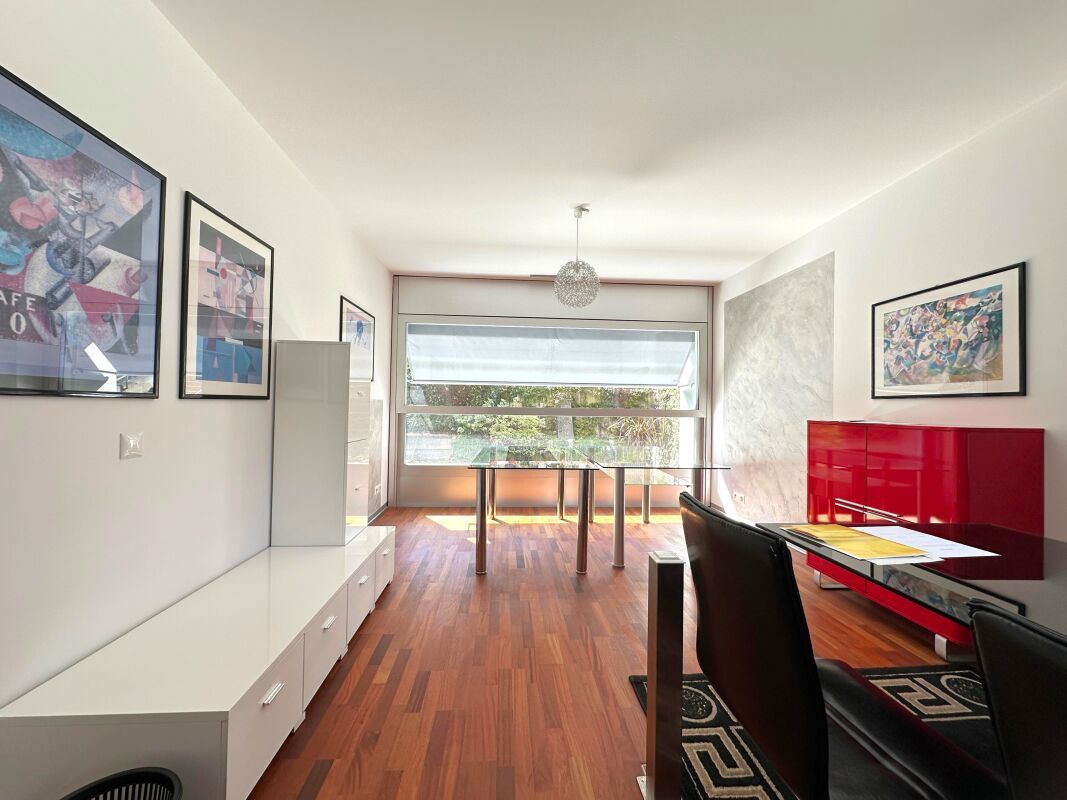 35m² office