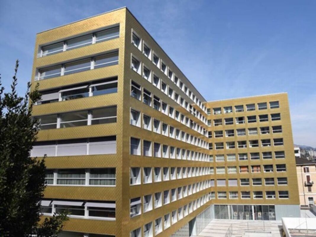35m² office