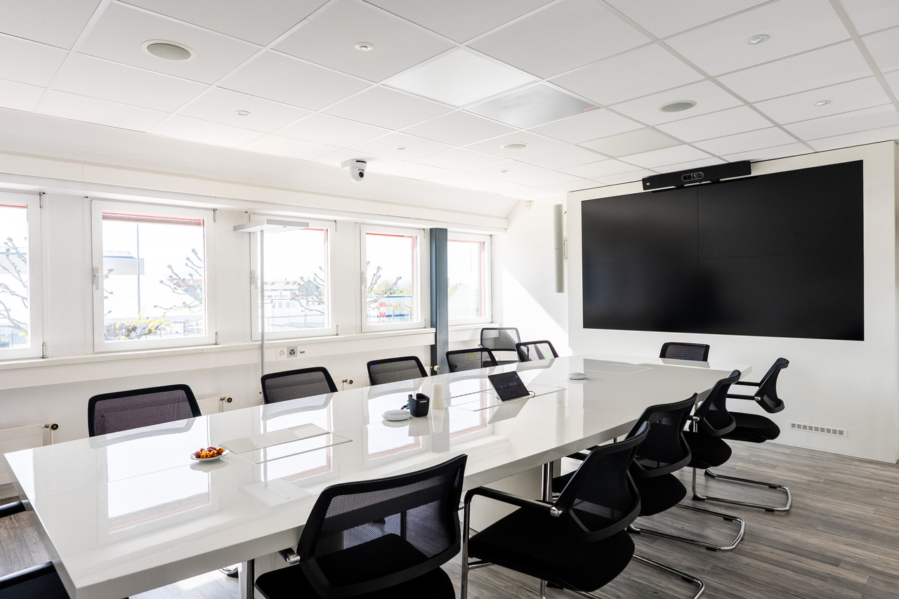 188m² office