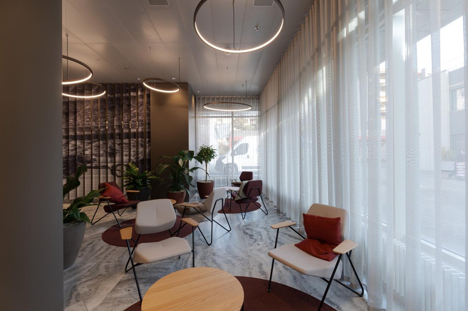 155m² office