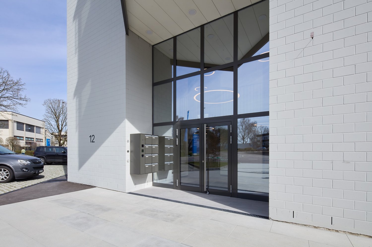 172m² office