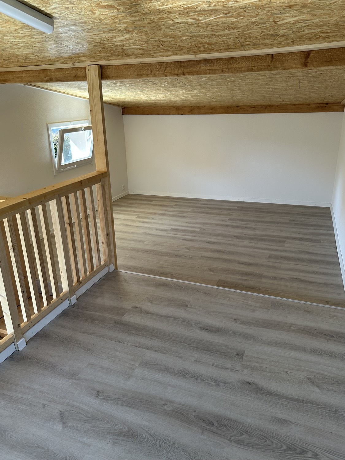 40-40m² commercial