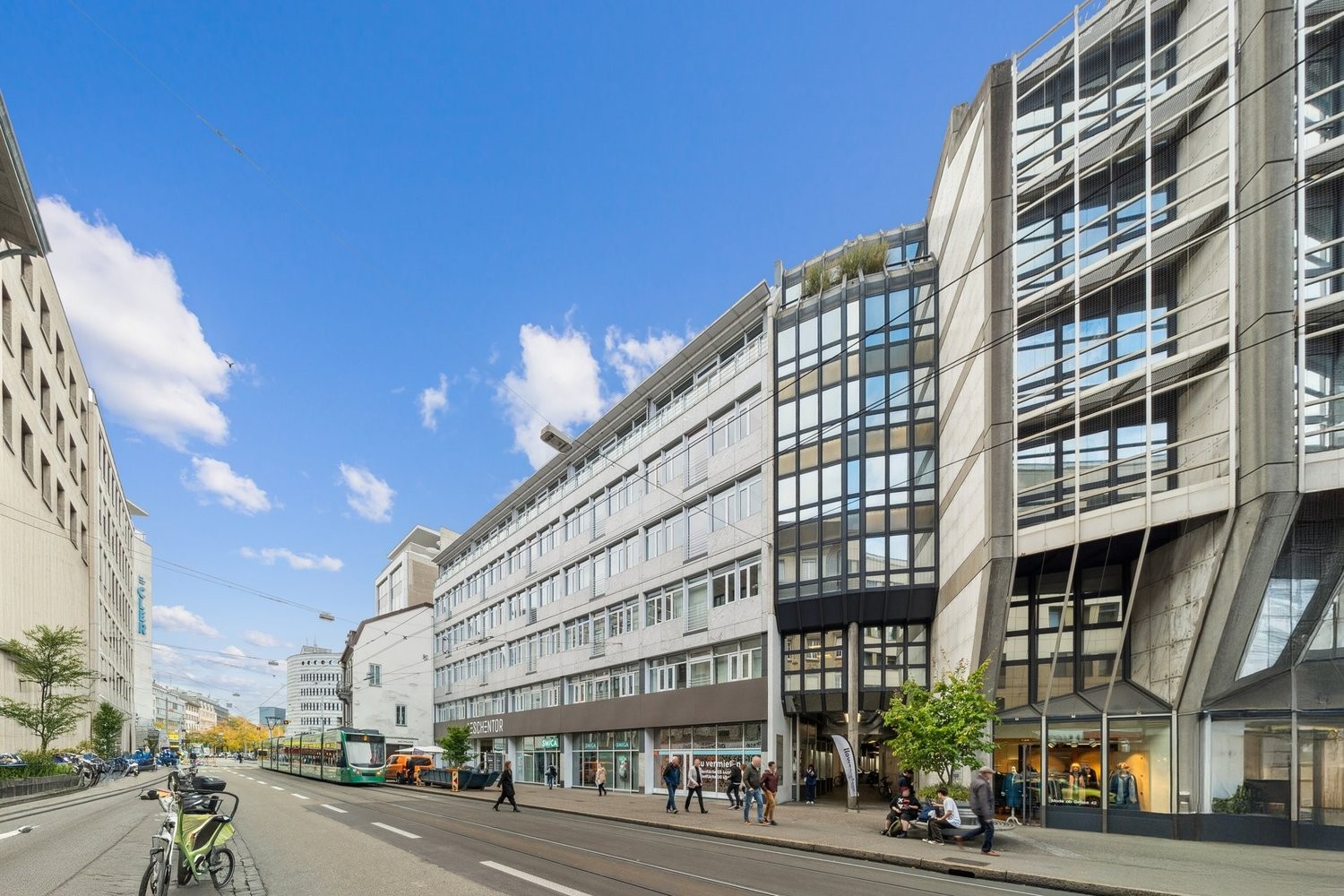 91m² commercial