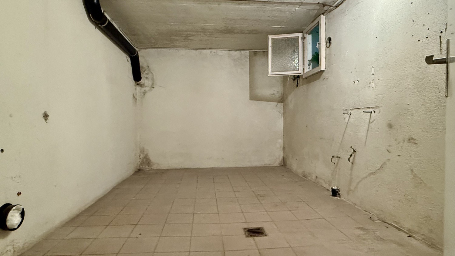 Hobby room