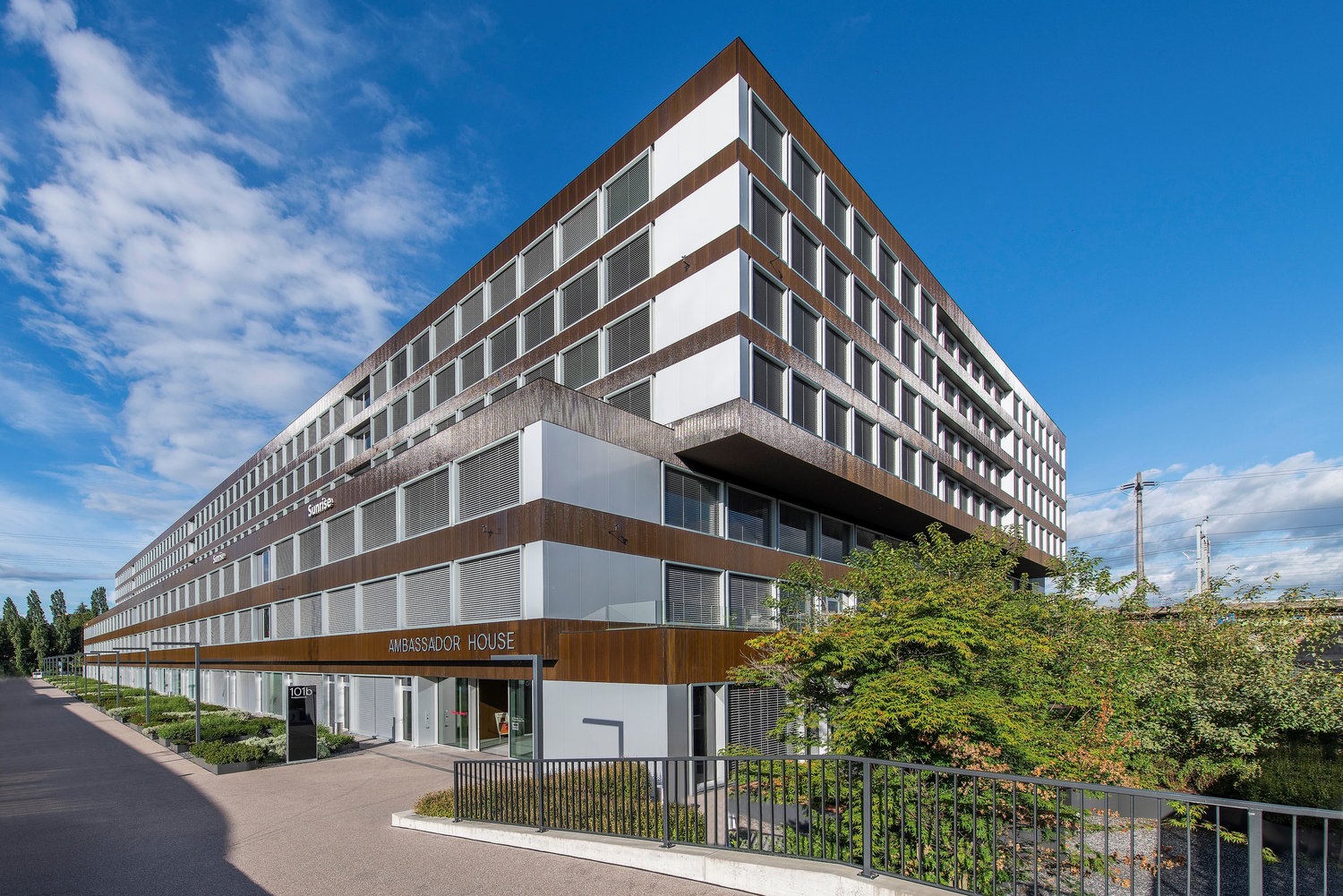 215m² di deposito