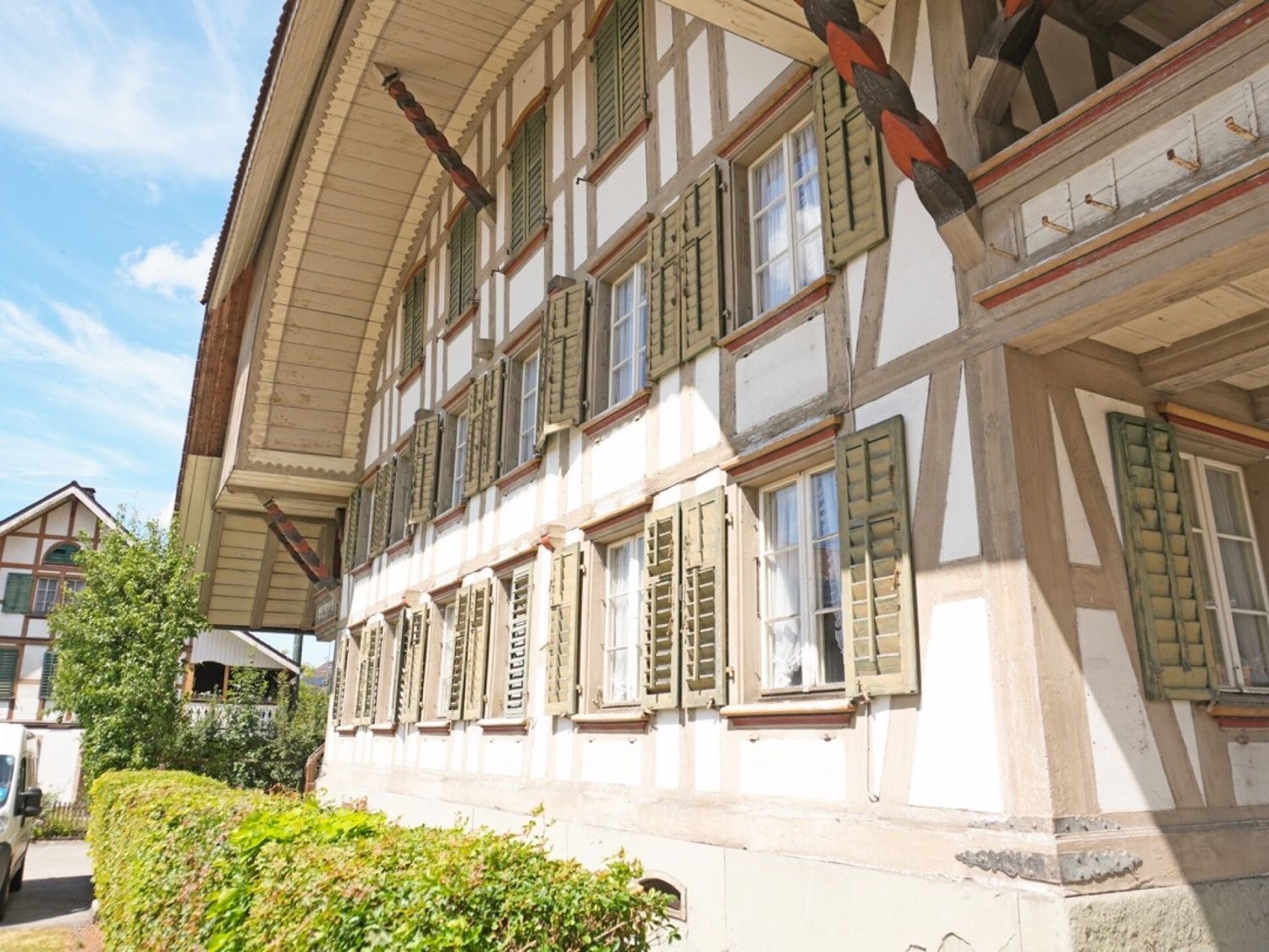 Living / commercial building