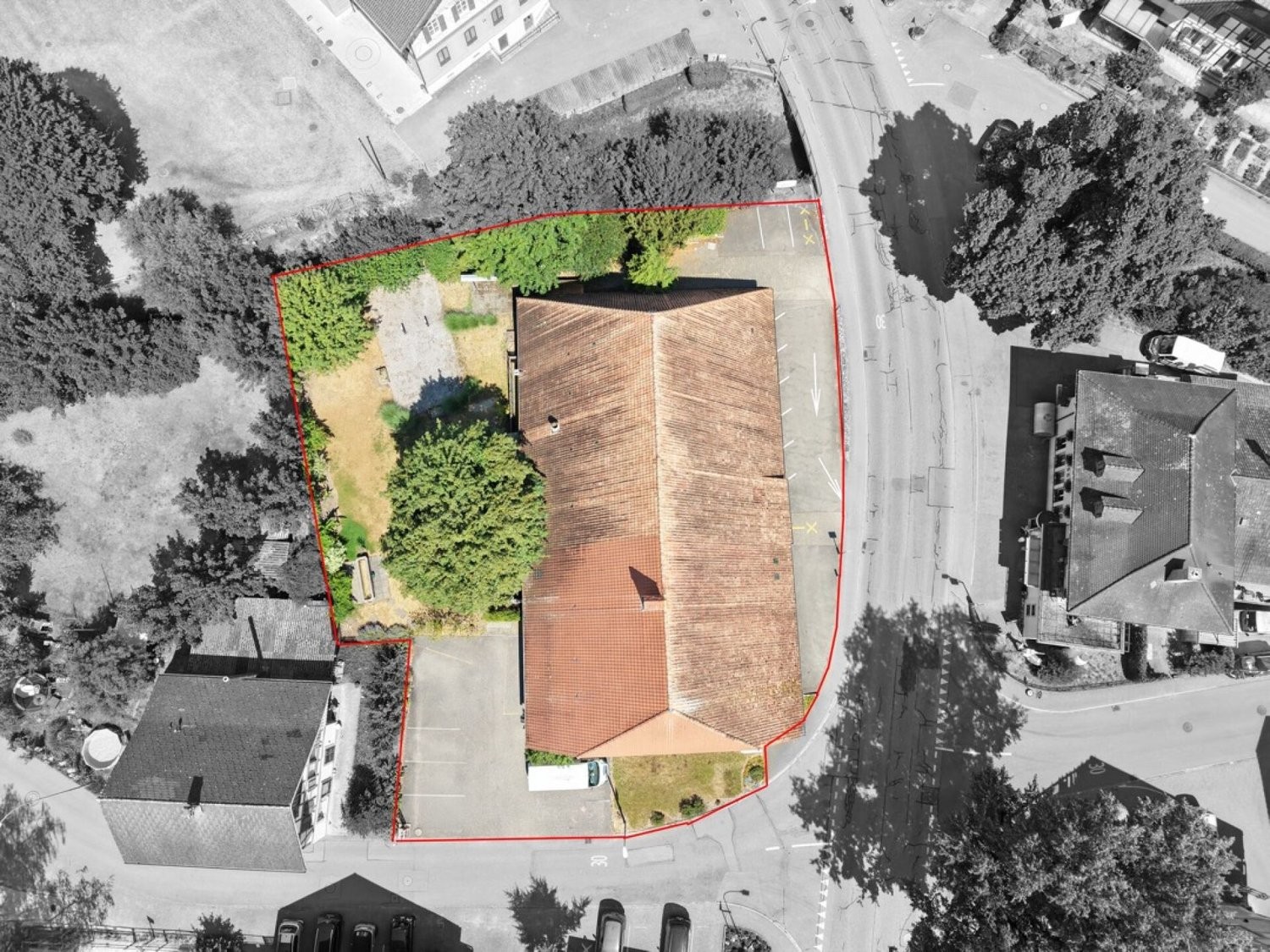 Living / commercial building