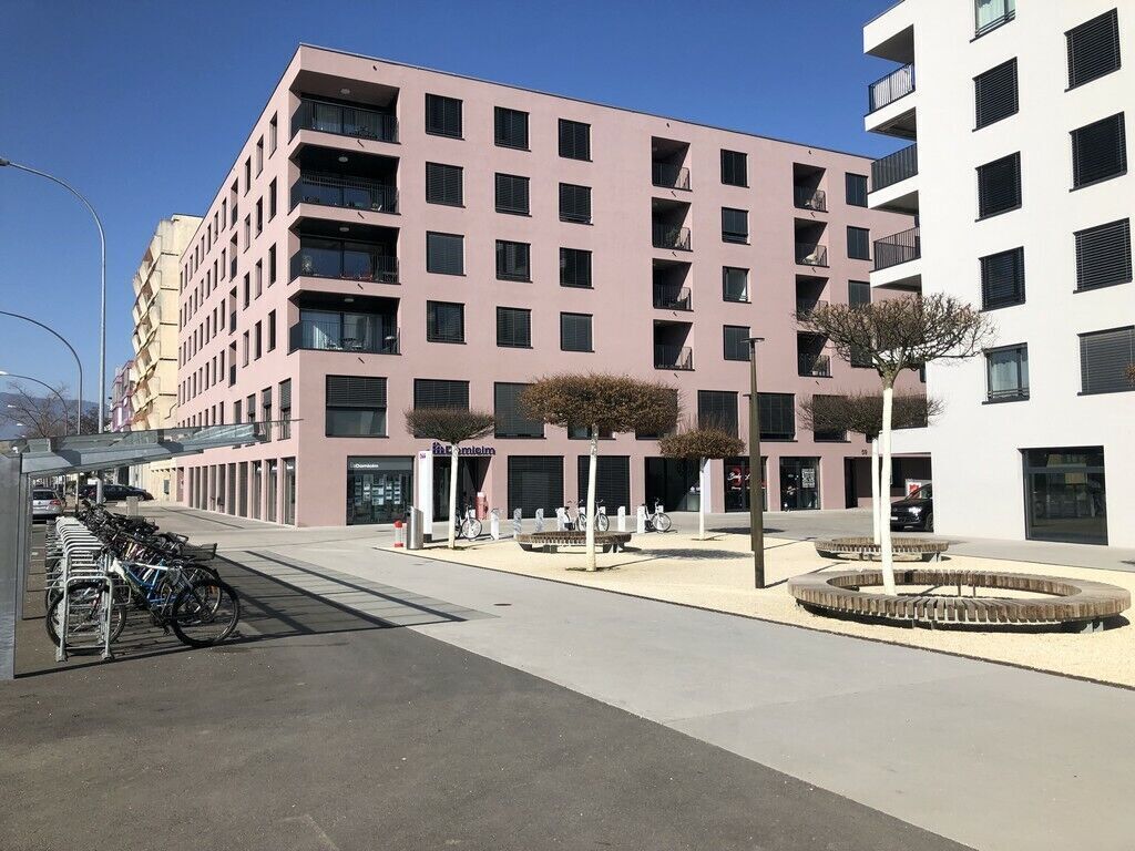 270m² commercial