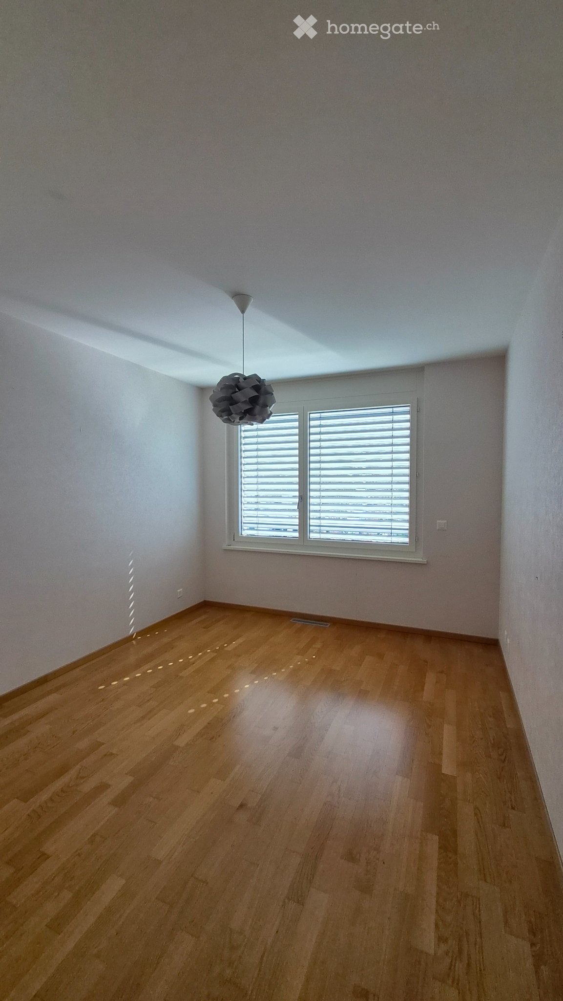 5 rooms apartment