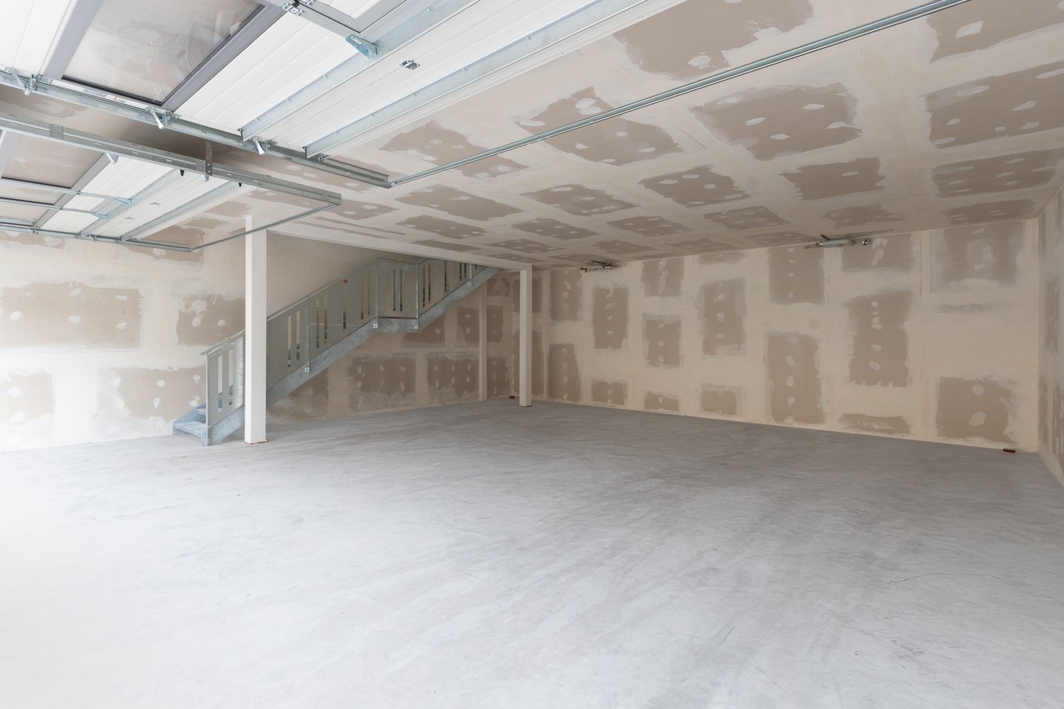 224m² industrial object