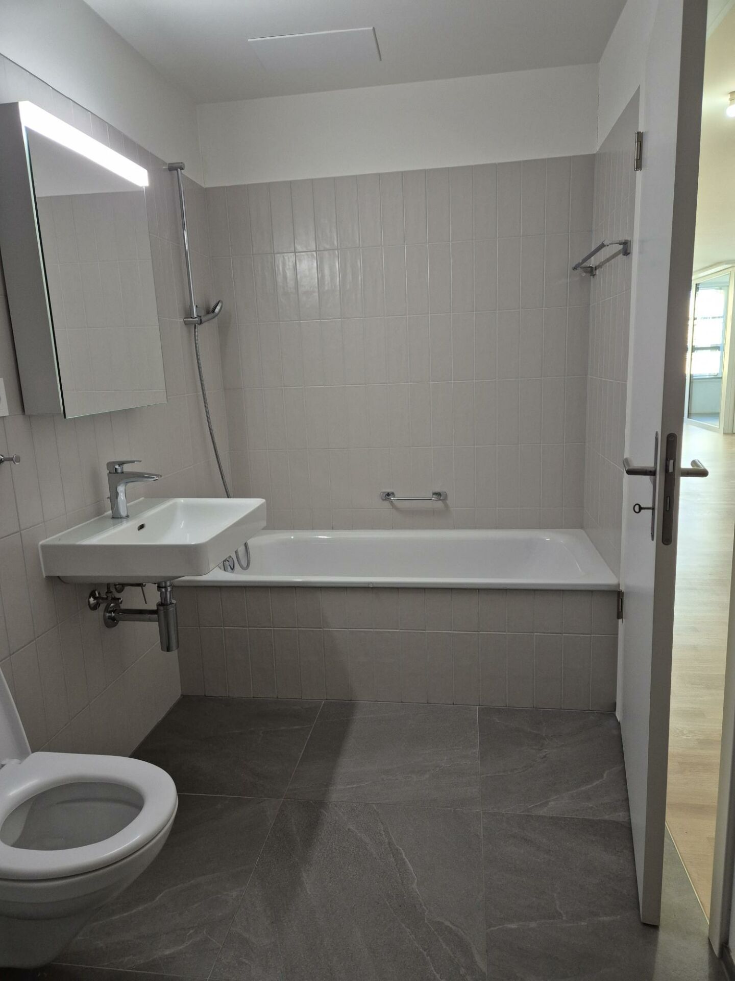 4 rooms apartment