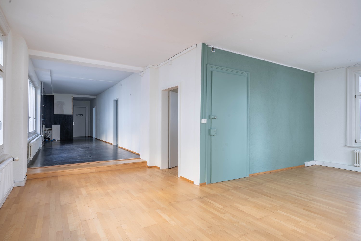 114m² office