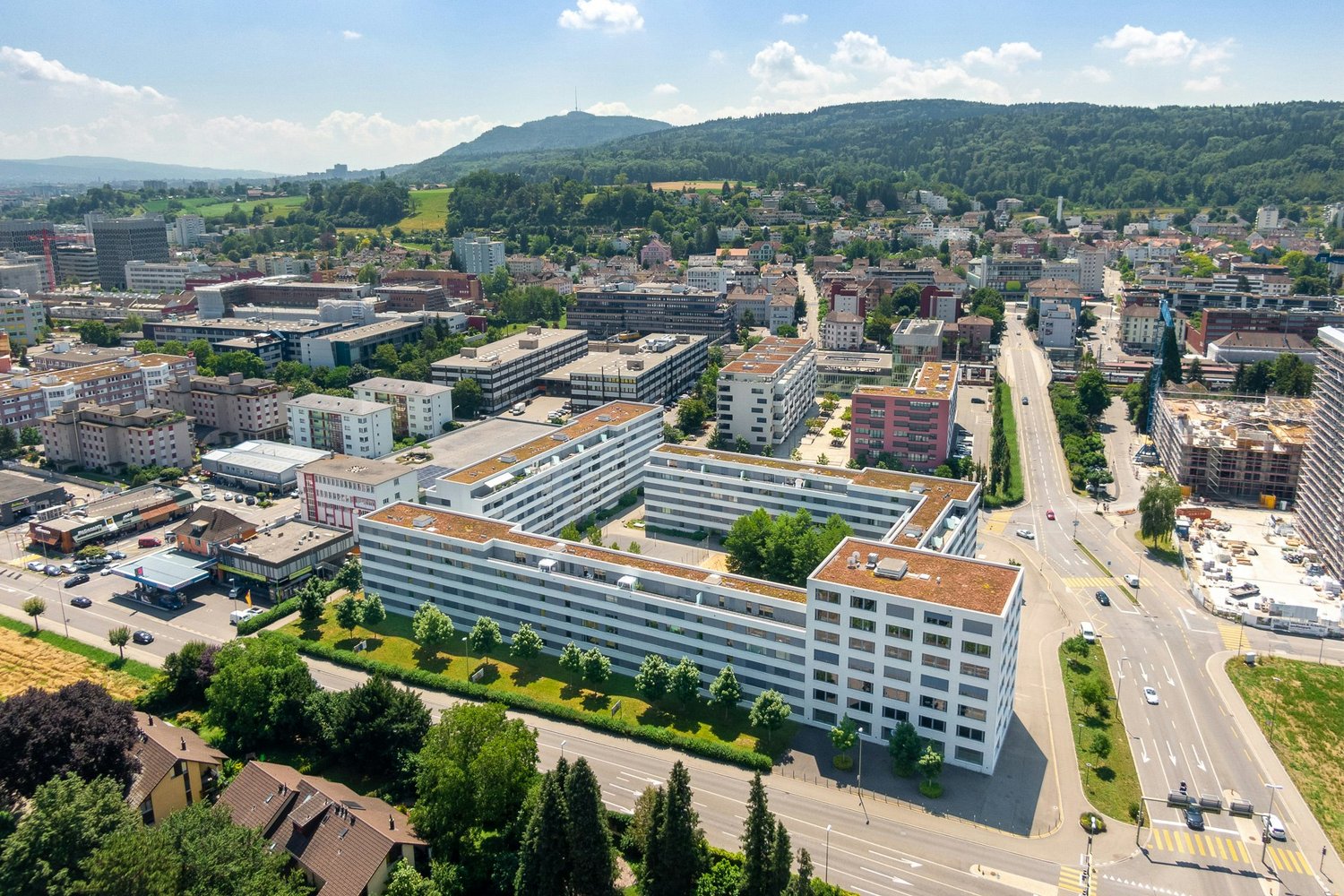 1278m² office
