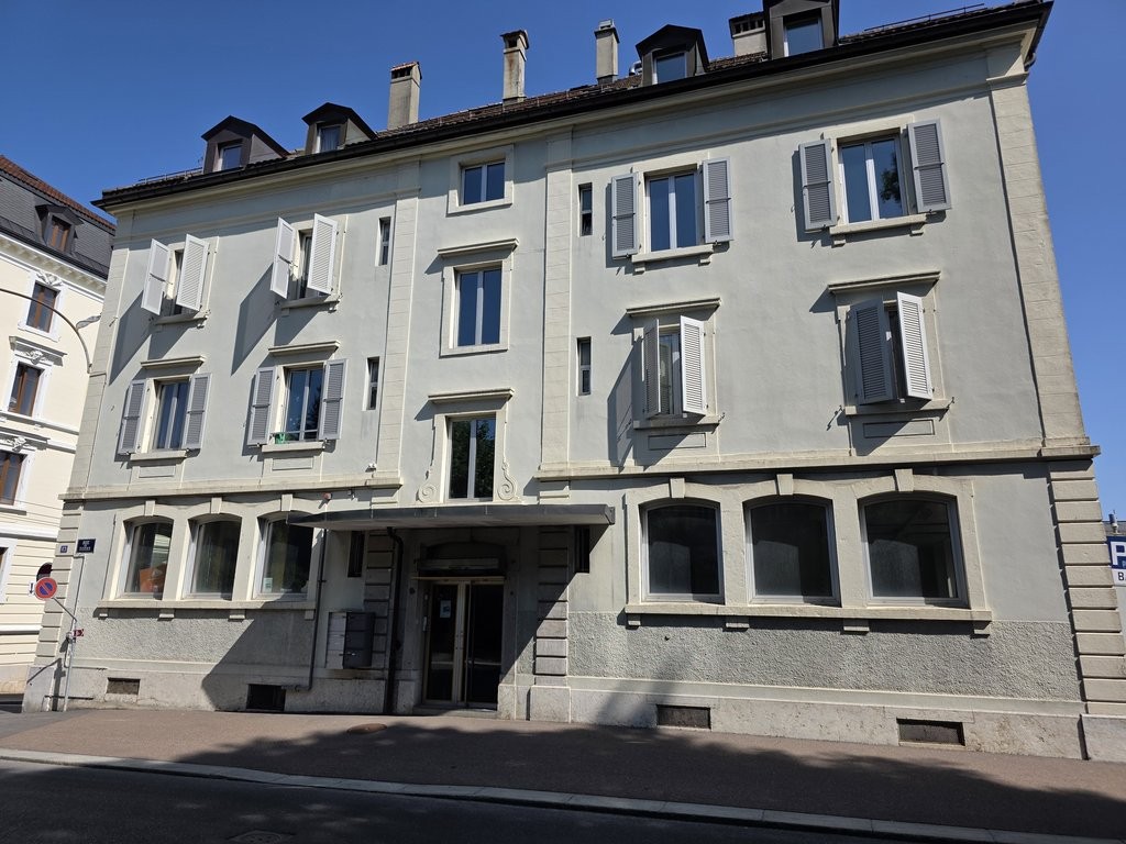 200m² commerciale