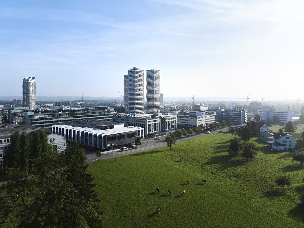 110m² commercial