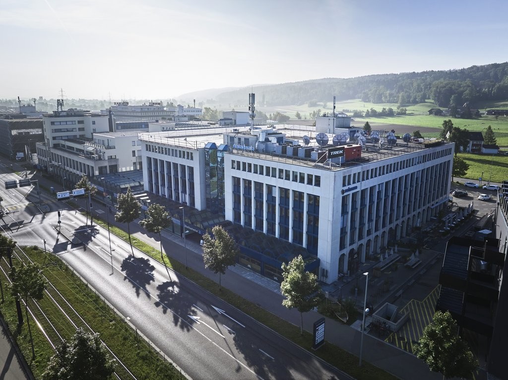 110m² commercial