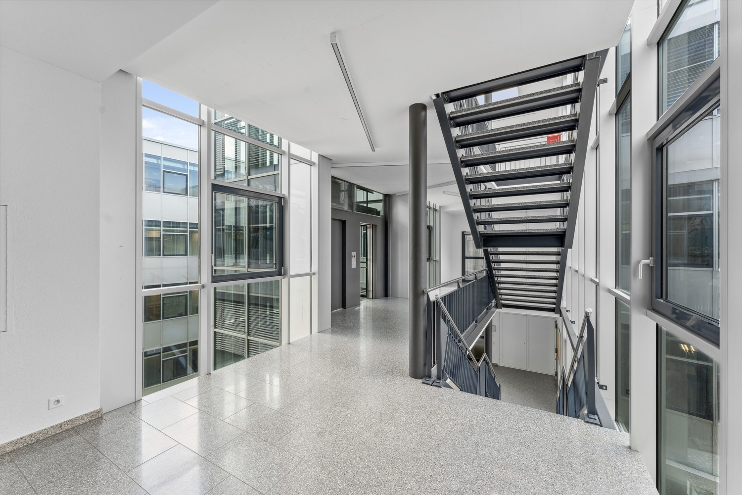 ufficio di 403m²