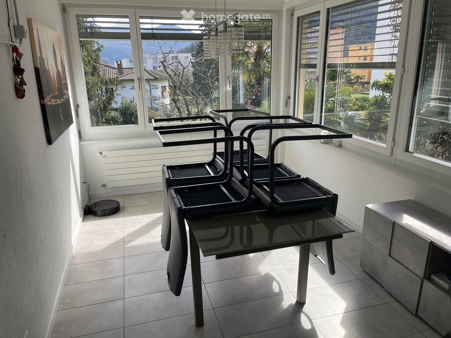 5 rooms apartment