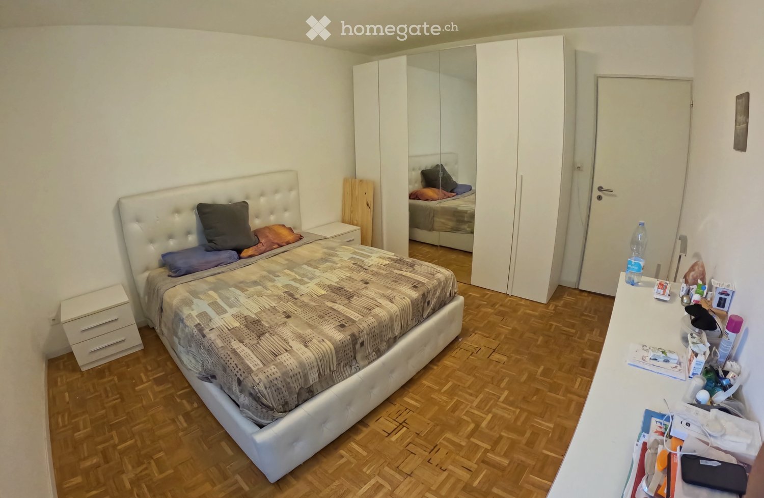 5 rooms apartment