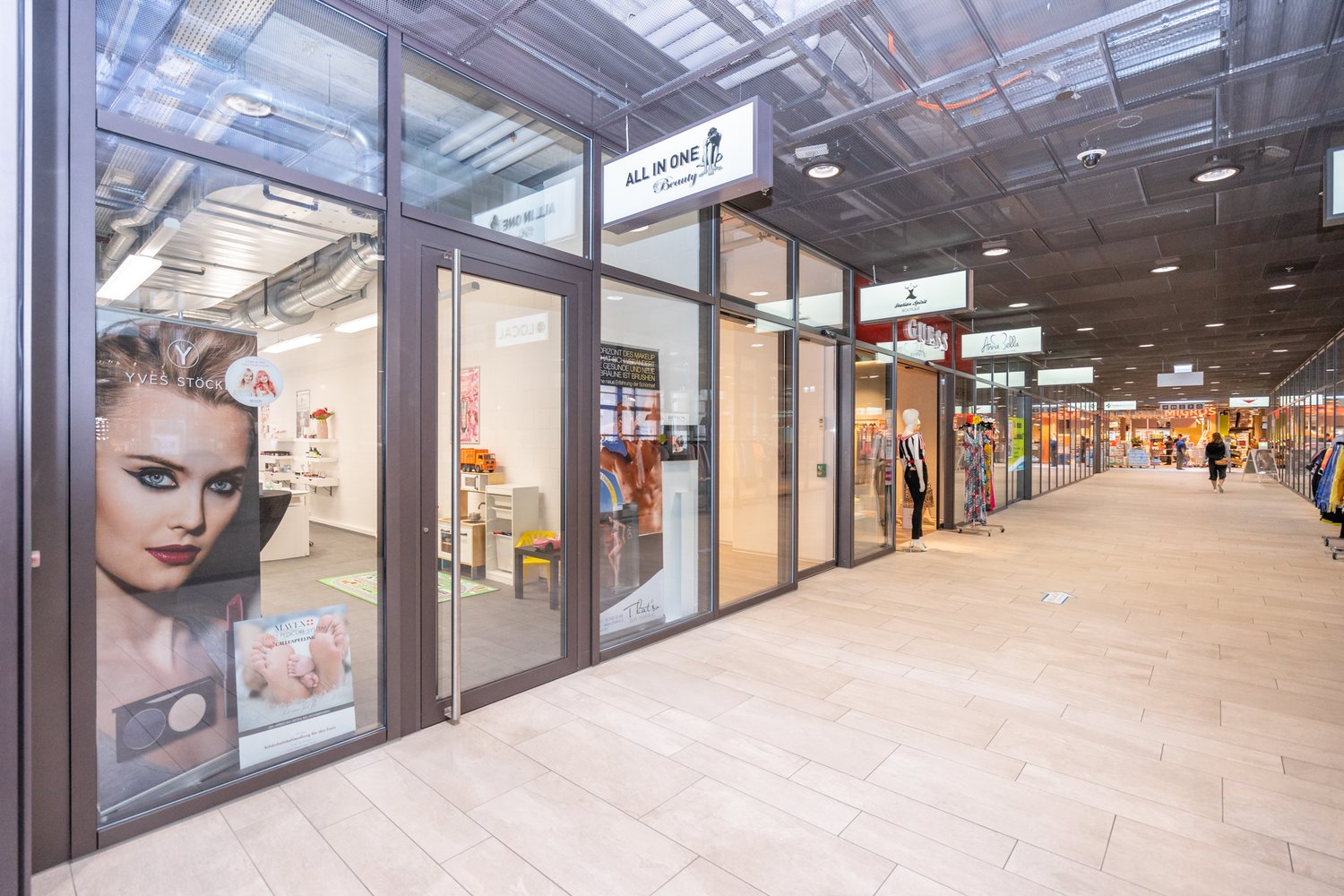 51m² negozio